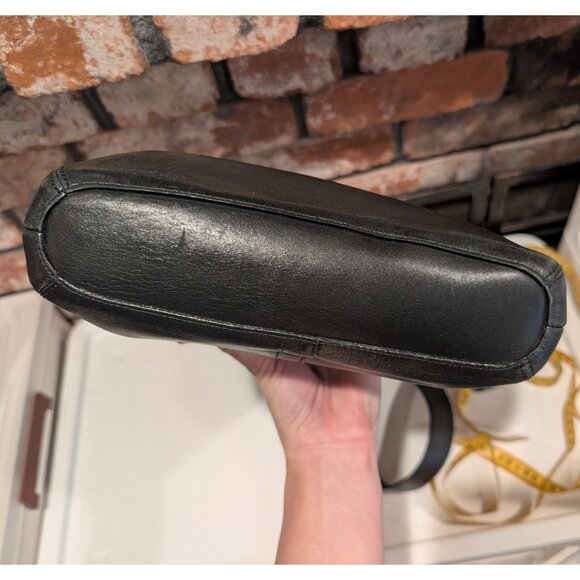 Vintage Coach Legacy Slim Duffle Black Leather Crossbody Bag 10x10 - Picture 8 of 13